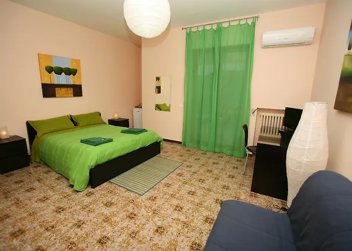 Pensión Piazza Partigiani *