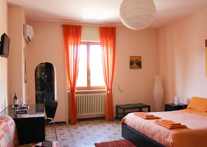 Pensión Piazza Partigiani *