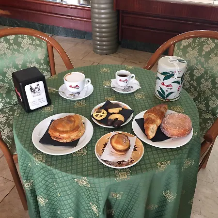 Pensjonat Piazza Partigiani *