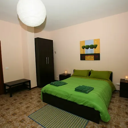 Piazza Partigiani Pensjonat Lecce