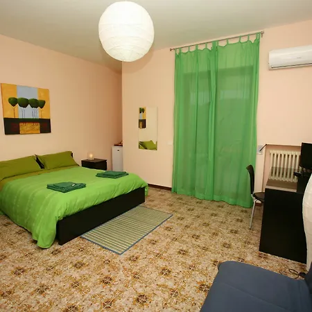 Pensjonat Piazza Partigiani *