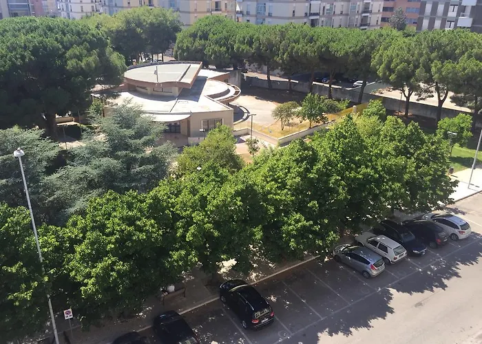 Piazza Partigiani Pensión Lecce