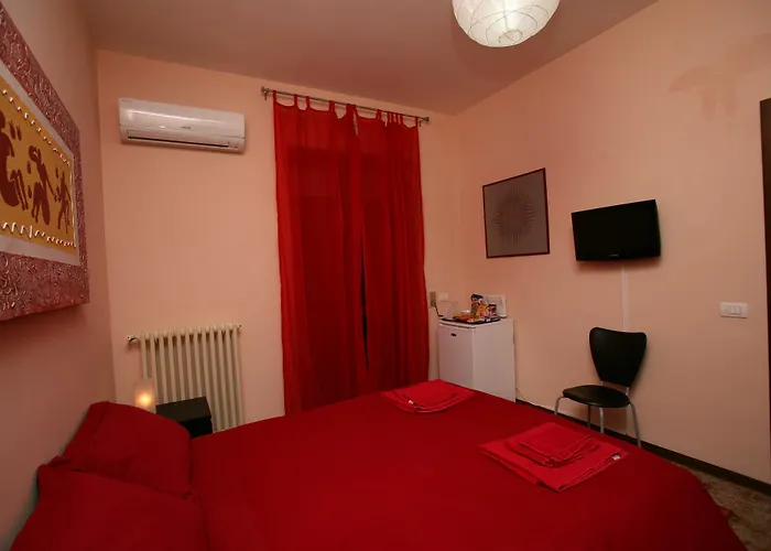 Piazza Partigiani Pensión